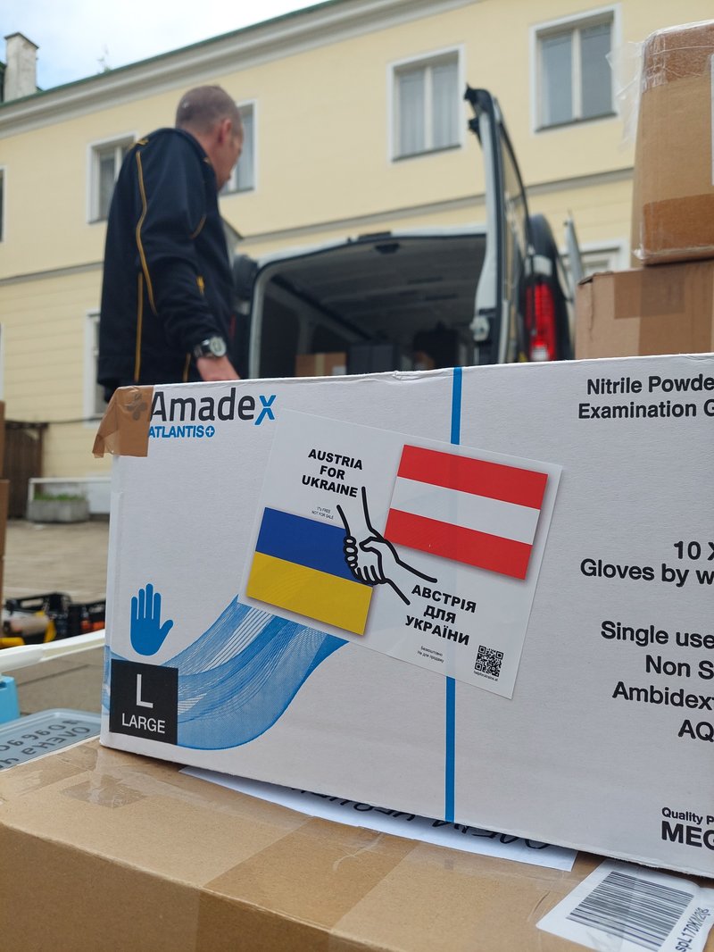 Medizingüter für die Ukraine.jpg